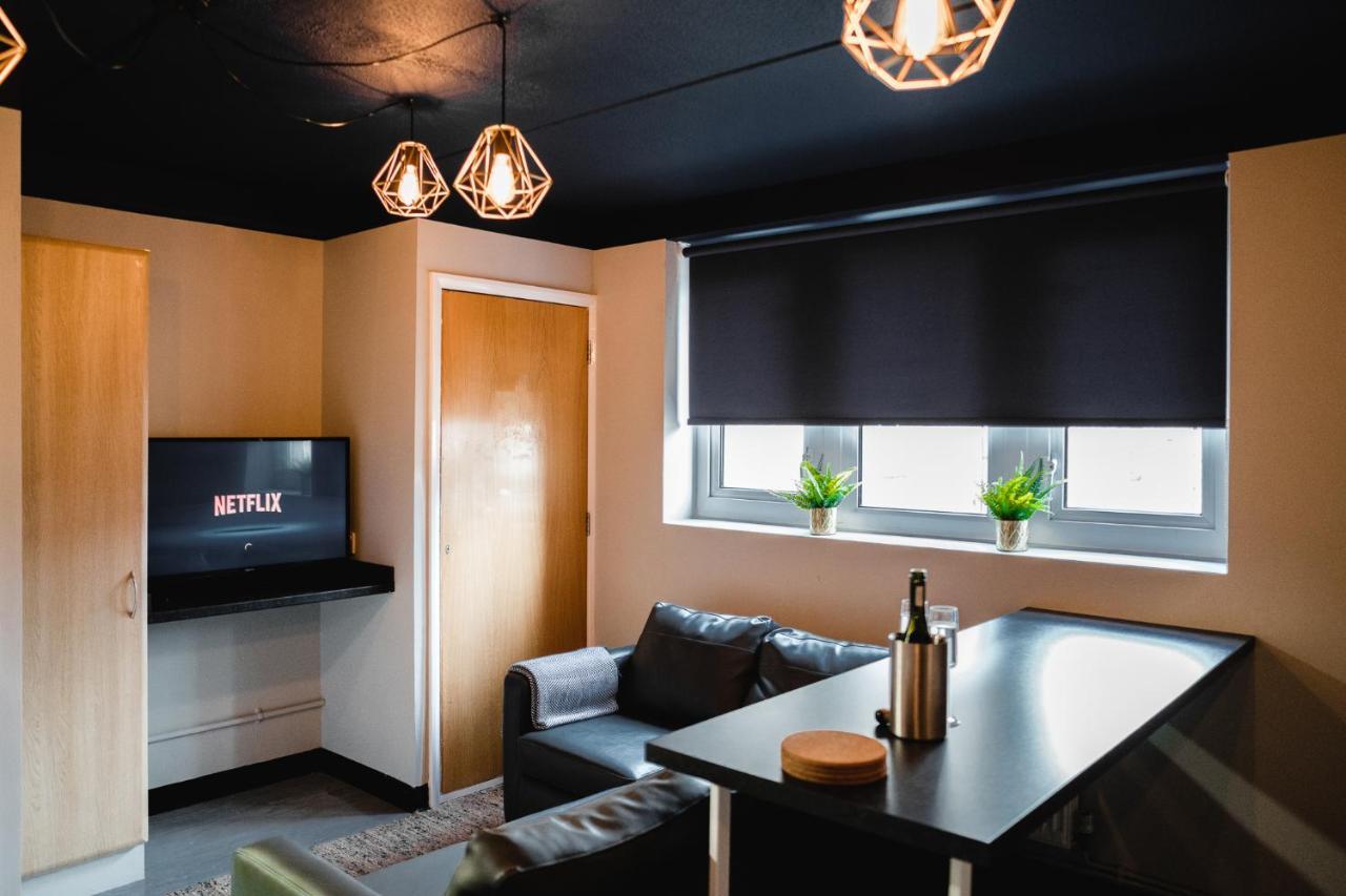 הודרספילד The Venue Serviced Apartments מראה חיצוני תמונה