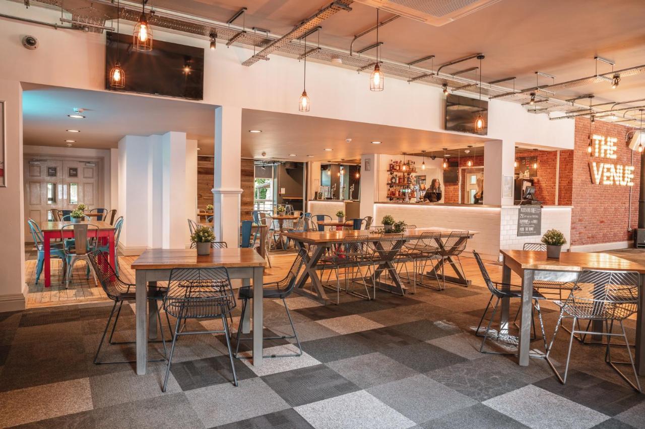 הודרספילד The Venue Serviced Apartments מראה חיצוני תמונה